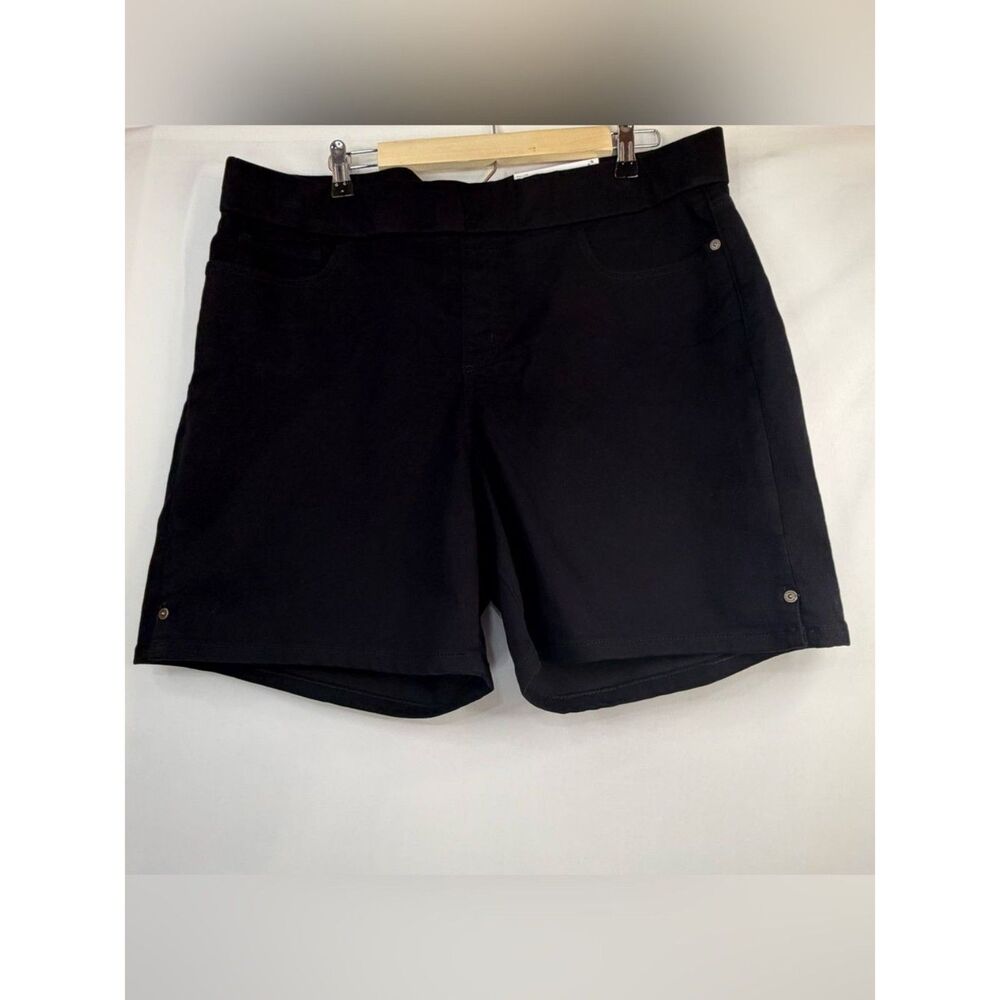 Liz Claiborne Size 18 Amber Mid Rise Pull-On Black Shorts Stretch